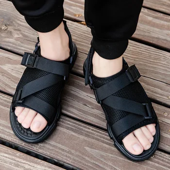 Sandali moški 2022 novo poletje dual-namen športne sandale učencev prosti čas plaži čevlji obrabe Vietnamski copate pohodniški sandali